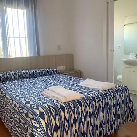 Casa Del Mar & * Roses