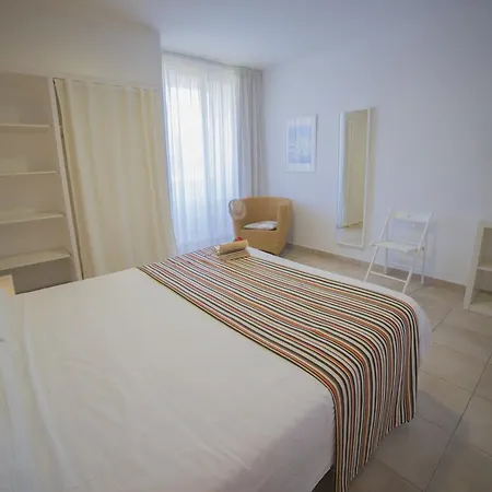 Casa Del Mar & Ρόζες