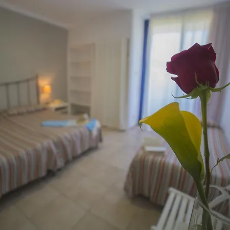 Casa Del Mar & Ξενοδοχείο Ρόζες