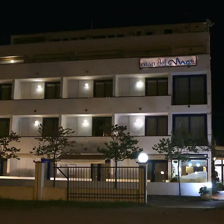 Casa Del Mar & فندق روساس