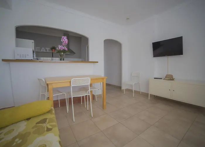 Casa Del Mar & Отель Росас